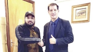 Perdió en juegos y les descontó a sus empleados