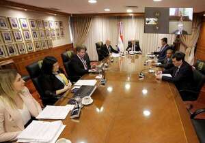 Defensa de abdistas pide apartar a ministros que se habrían reunido con HC - Política - ABC Color