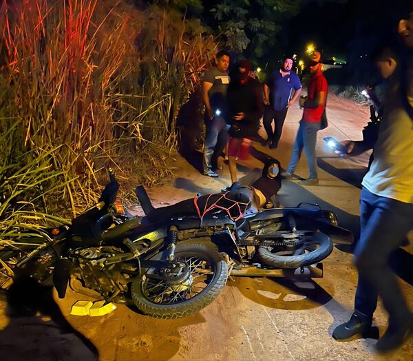 Choque de motocicletas deja heridos y vehículos incautados en Yby Yaú - Concepción al Día