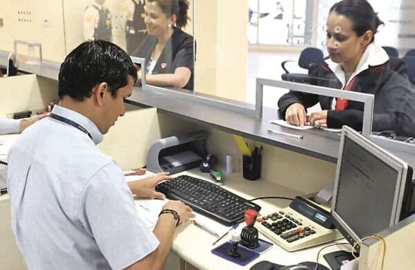 En menos de una década, depositantes casi se triplican en el sistema financiero - Economía - ABC Color