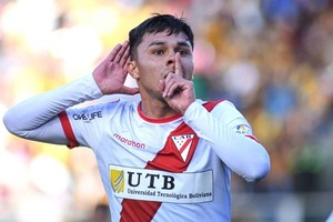 Cerro Porteño Evalúa Regreso del Goleador Héctor Bobadilla