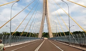 Gobierno de Brasil coordina seguridad en el Puente de la Integración - OviedoPress