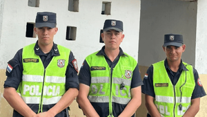 Aspirantes salvan a peregrinante que quedó inconsciente en el arroyo Pirayú - Noticiero Paraguay