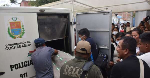 La Nación / Bolivia: dos manifestantes mueren por disparos en protesta por vertedero municipal