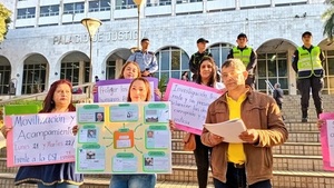 Víctimas de pagarés exigen juicio a la Corte