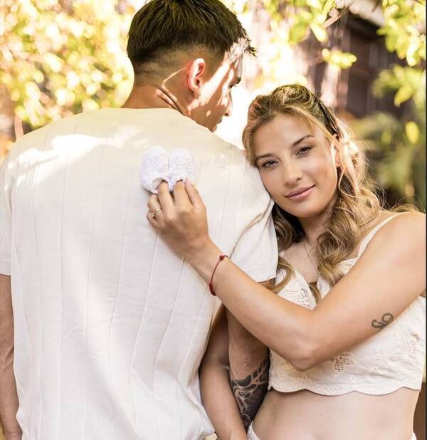 [VIDEO] Pelotero del Ciclón hizo revelación de sexo de su bebé