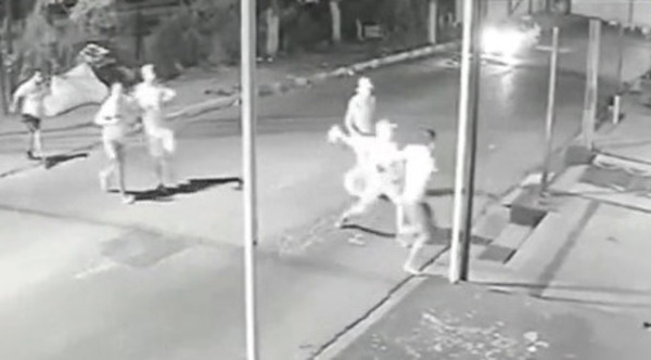 Popular / Vecinos denuncian a funcionarios municipales por armar “sarambi” en un barrio