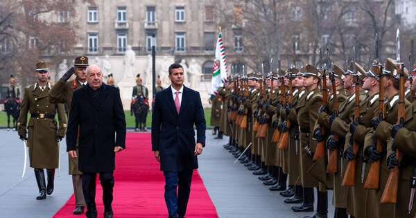 La Nación / Peña se reunió con mandatario húngaro
