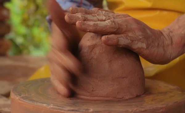 La técnica artesanal paraguaya en barro “Ñai’üpo” recibe respaldo de la UNESCO para su salvaguarda urgente