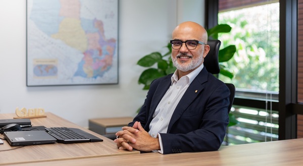 BID plantea ajustes urgentes para Itaipú y Yacyretá