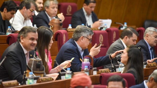 Sancionan ley que elimina límite a mandato de ministros de la Corte Suprema en superintendencias