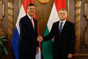 Encuentros bilaterales marcan la agenda de Peña en su visita a Hungría - ADN Digital