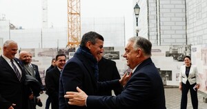 Orbán recibe a Peña en Hungría con elogios a las políticas ultraconservadoras del Gobierno