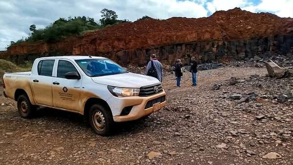 Fiscalía pide elevar a juicio oral la causa contra el propietario de una cantera en Presidente Franco - ABC en el Este - ABC Color