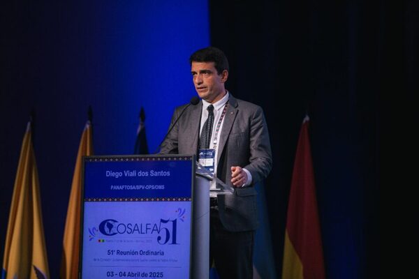 Viali de Panaftosa sobre el cambio de estatus: “La transición debe ser gradual y articulada entre sectores”