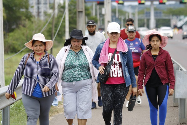 Economía con Brechas: CEP Pide Empleo Digno y Pacto Fiscal