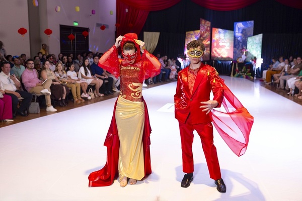 UNAE Diseña 2025 celebró los cien años del Carnaval Encarnaceno