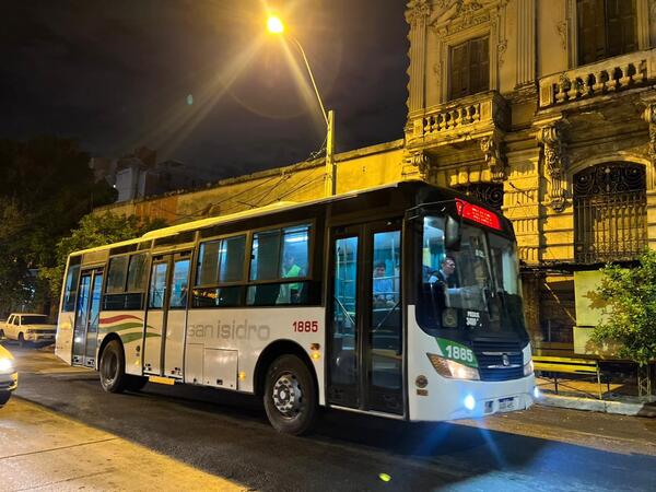 La Red Búho completa sus cuatro rutas con el arranque de la B2 hacia Limpio