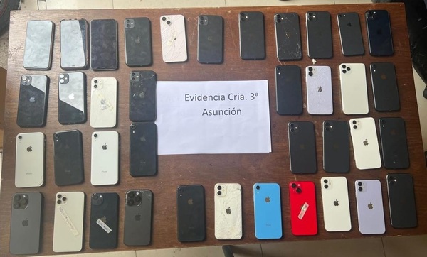 Cae adolescente con 38 celulares de alta gama - trece