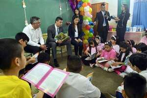 MEC elaboró pliego “excluyente” para cuestionada compra de libros, según Itaipú - Nacionales - ABC Color