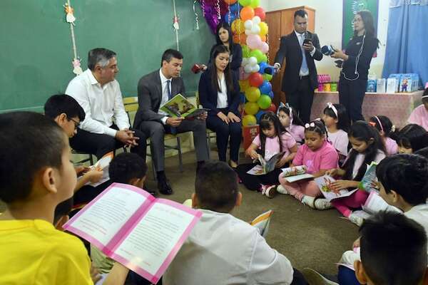 MEC elaboró pliego “excluyente” para cuestionada compra de libros, según Itaipú - Nacionales - ABC Color