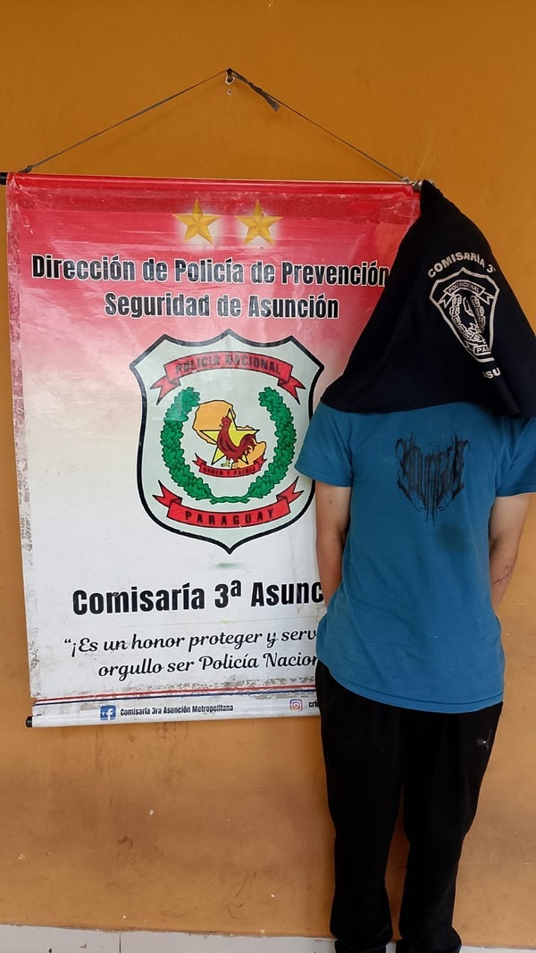 Detienen a un adolescente e incautan 38 iPhones