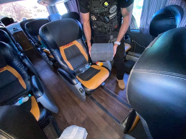 Tres bolivianos son detenidos con 15 kilos de cocaína en Chaco