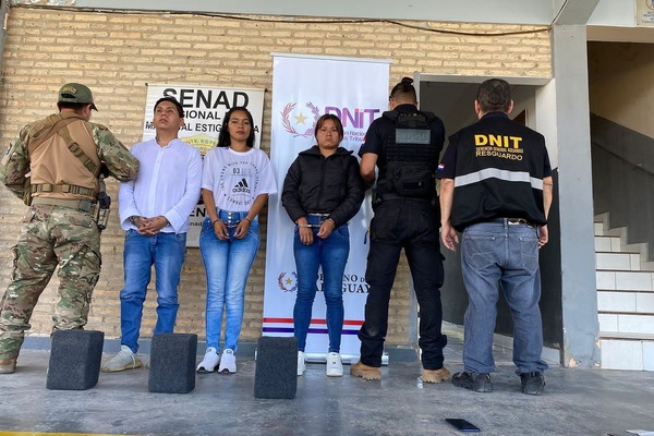 Detienen a tres bolivianos con 15 kilos de cocaína en Mariscal Estigarribia - ADN Digital