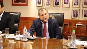 Ministro de la Corte admite reunión secreta con Santiago Peña: "Fue un encuentro administrativo"