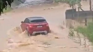 Popular / Familia entera omano en Florianópolis arrasatrados por raudal