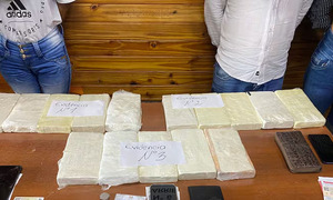 Chaco: Tres bolivianos caen con más de 15 kilos de cocaína en un ómnibus con destino a Asunción - OviedoPress
