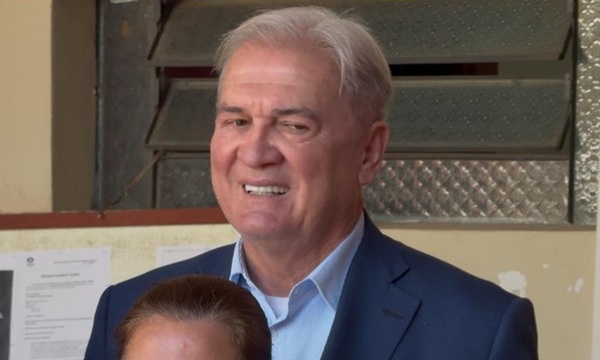 Rolón minimiza reaparición de Marset y rechaza condiciones para una eventual entrega - OviedoPress