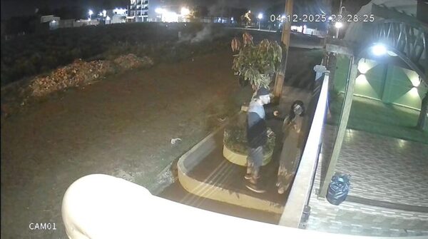 Popular / (Video) Arriero’i obligó a su expareja entregar su lelu para ver si tiene nuevo amor