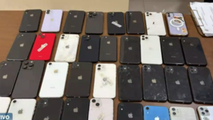 Adolescente es detenido con 38 celulares de alta gama en zona del Mercado 4