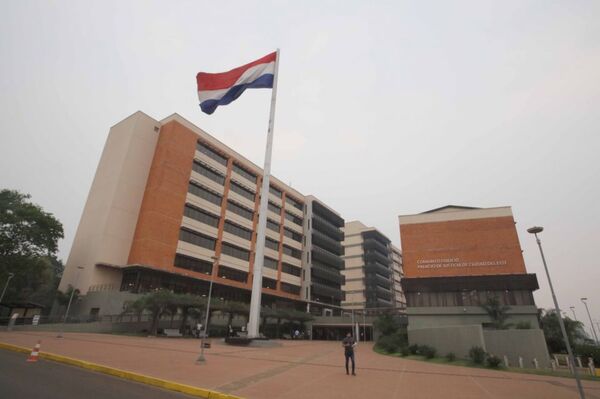 Asueto judicial y suspensión de plazos procesales en Ciudad del Este