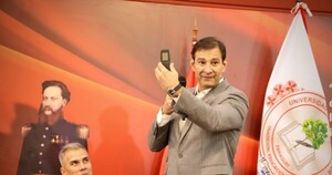 Beto dijo que Soto manipuló una encuesta para levantar a Castro en Oviedo, pero la consultora salió a desmentirlo