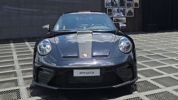 PORSCHE PRESENTA EL RENOVADO E ICÓNICO 911 GT3
