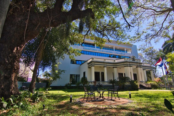  MEF ajusta servicios por Sistema Unificado Catastral