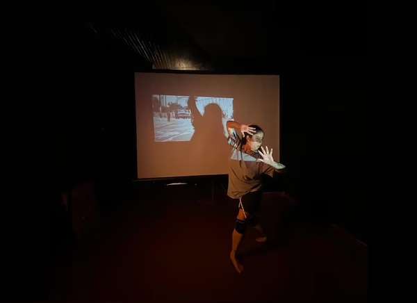 Teatro Urgente presenta libro y muestra de obras de Derechos Humanos