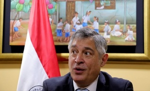 El MEC va por ley que restringe celulares en colegios: solo se permitirán en actividades pedagógicas - OviedoPress