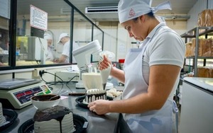 Más de 40 microempresas reciben financiamiento no reembolsable para apoyar su crecimiento - ADN Digital