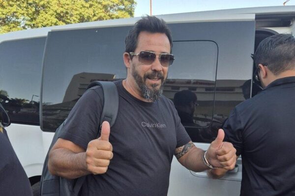 Popular / "Vitamina" Sánchez llega el domingo y el martes ya empieza a descuerear a sus jugadores