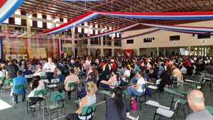 Banco de docentes suma 1.161 maestros del interior del país