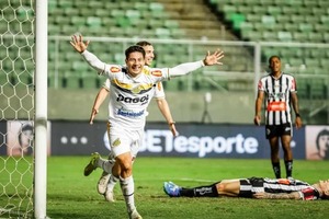 Sportivo Luqueño Confirma Retorno del Habilidoso Óscar Ruiz