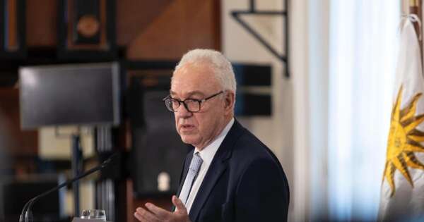 La Nación / Mercosur está con “la lapicera abierta” para firmar con UE, dice canciller uruguayo