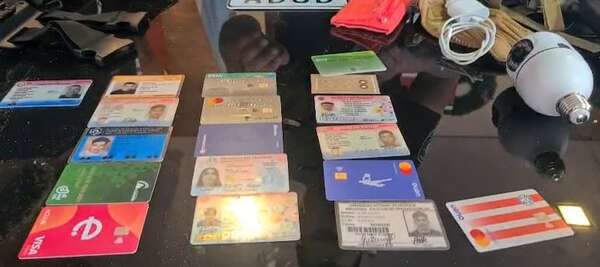 Gran operativo en busca de “Chopalé”: incautan evidencias y aprehenden a varias personas  - ABC en el Este - ABC Color