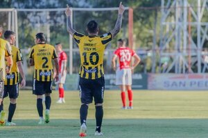 Movimiento en Dos Bocas: Guaraní confirma la salida de cuatro jugadores para el 2026