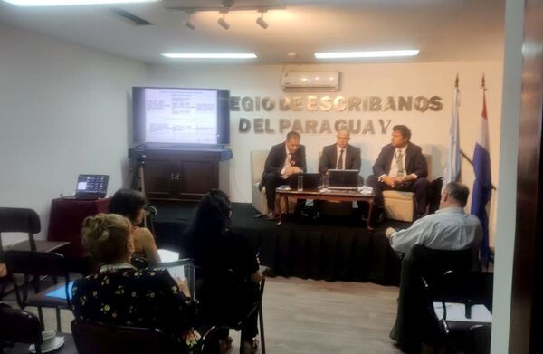 Realizaron capacitación en la sede del Colegio de Escribanos del Paraguay