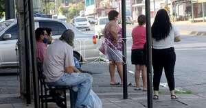 La Nación / Gremio de choferes confirma paro en rechazo a reforma del transporte