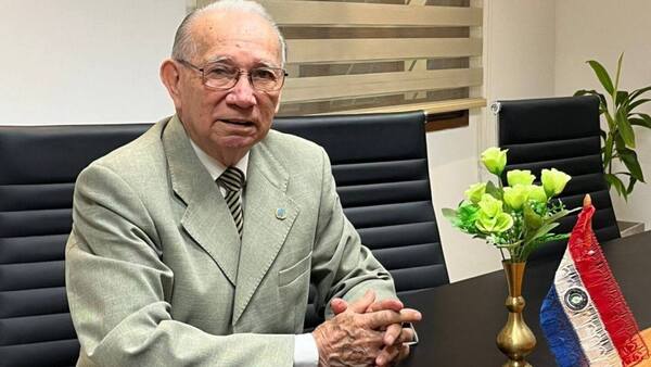 Para ex ministro de la Corte es "normal" la reunión con Peña, aunque notó una falencia